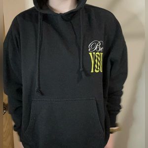 YOUNG & RECKLESS MENS HOODIE